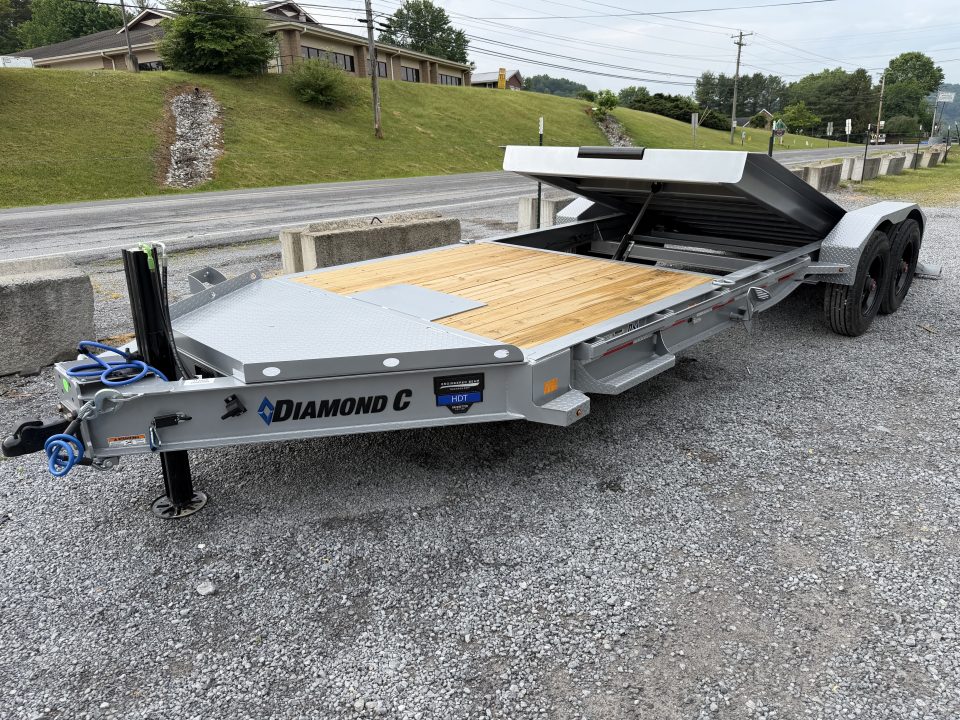 New 2026 Diamond C HDT210 Tilt Trailer 22’ PACESETTER EDITION HYDRO JACK BED ROLLER , SOLAR CHARGER
