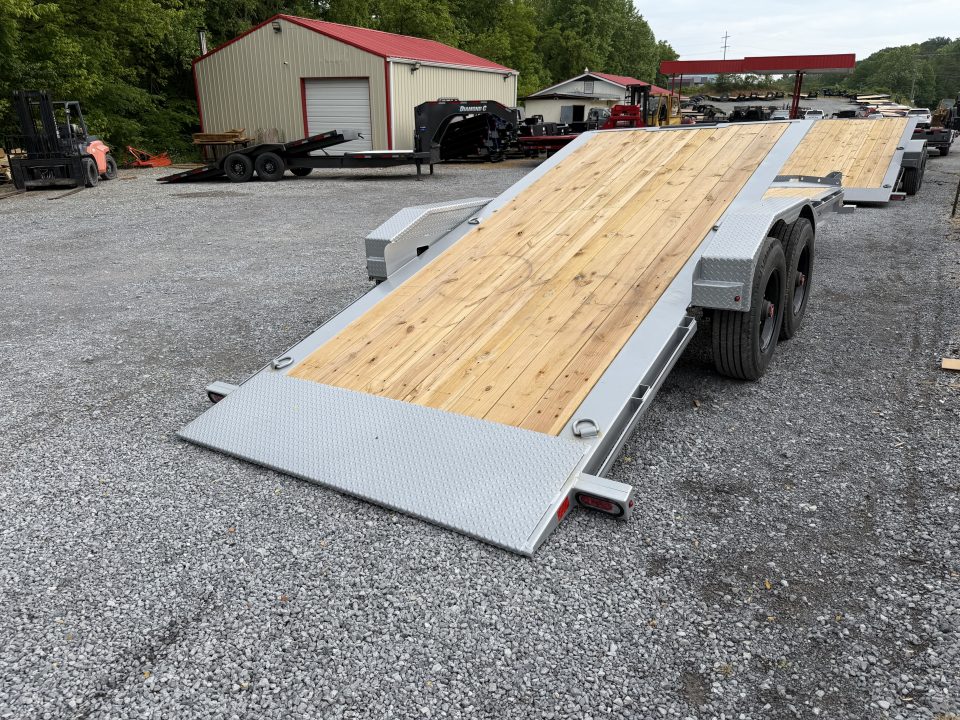 New 2026 Diamond C HDT210 Tilt Trailer 22’ PACESETTER EDITION HYDRO JACK BED ROLLER , SOLAR CHARGER