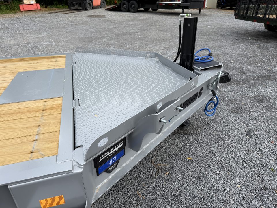 New 2026 Diamond C HDT210 Tilt Trailer 22’ PACESETTER EDITION HYDRO JACK BED ROLLER , SOLAR CHARGER