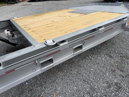 New 2026 Diamond C HDT210 Tilt Trailer 22’ PACESETTER EDITION HYDRO JACK BED ROLLER , SOLAR CHARGER