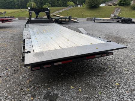 New 2026 Diamond C HXD210 GOOSENECK DRIVE OVER FENDERS TILT TRAILER **** DISC BRAKES**** PRO TILT ALUMINUM FLOOR HYDRO JACKS , SOLAR CHARGER