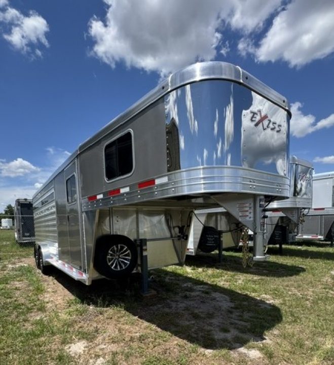 New 2026 Exiss Trailers 4H GN CXF Edition Horse Trailer