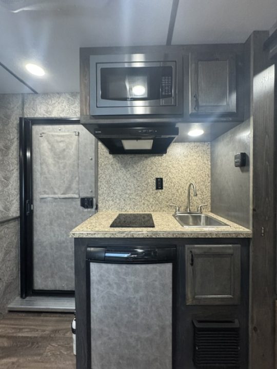 New 2027 Shadow 2027 Shadow Horse Trailer 2H 9' LQ Bumper Pull Horse Trailer