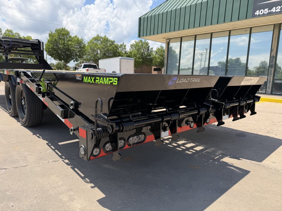 New #386265 2026 LOAD TRAIL GP 25 X 102 TANDEM AXLE LOW-PRO 14K FLATBED GOOSENECK W/ MAX RAMPS