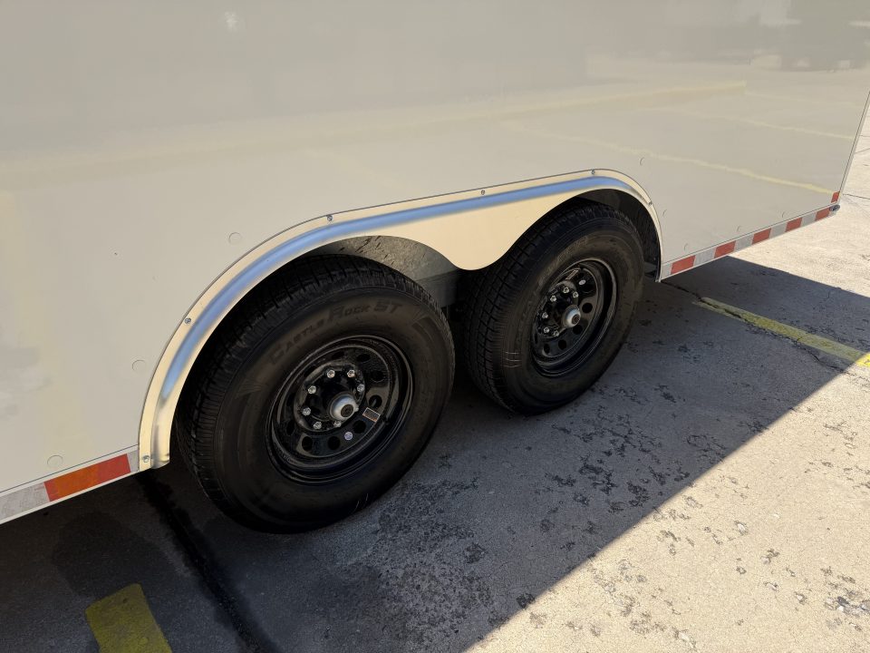 Enclosed Cargo Trailer photo 7