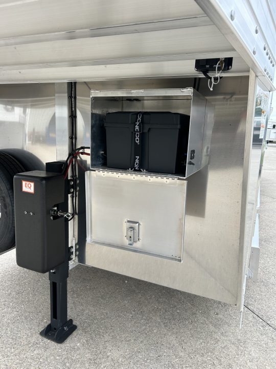 New 2027 4-Star Trailers 8x28 Club Calf Stock Trailer