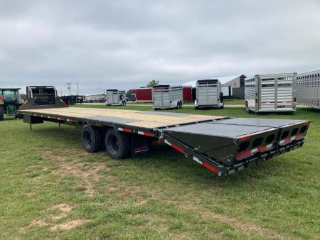 New 2027 MAXX-D 102x36 TANDEM 25.9K GN W/ HYDROJACKS, MAX RAMPS & DISC BRAKES Flatbed Trailer