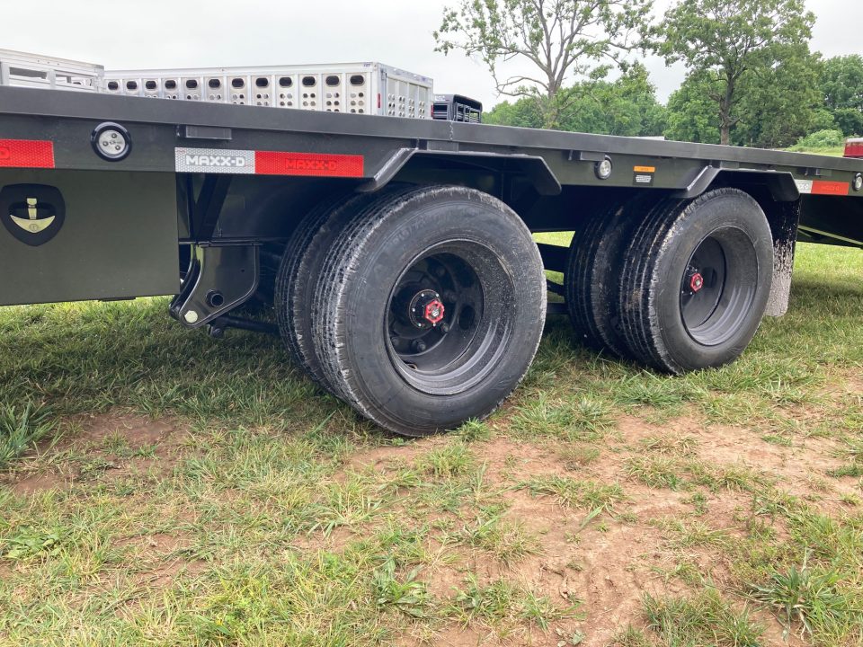 New 2027 MAXX-D 102X36 TANDEM 40K GN W/ HYDROJACKS, MAX RAMPS & DISC BRAKES Flatbed Trailer
