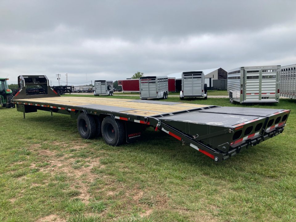New 2027 MAXX-D 102X36 TANDEM 40K GN W/ HYDROJACKS, MAX RAMPS & DISC BRAKES Flatbed Trailer