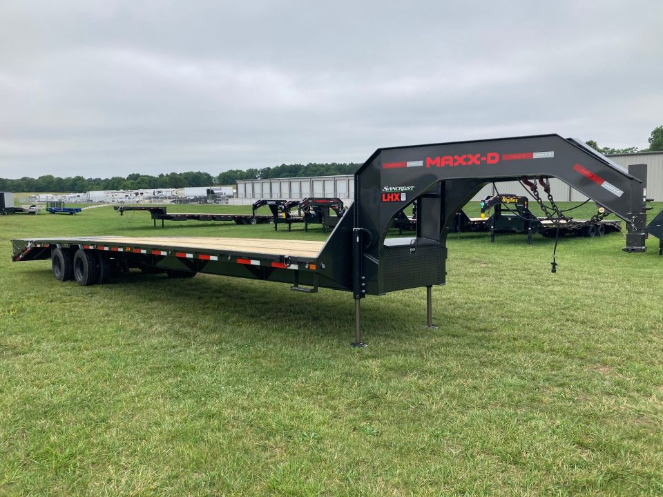 New 2027 MAXX-D 102X36 TANDEM 40K GN W/ HYDROJACKS, MAX RAMPS & DISC BRAKES Flatbed Trailer