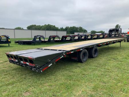 New 2027 MAXX-D 102X36 TANDEM 40K GN W/ HYDROJACKS, MAX RAMPS & DISC BRAKES Flatbed Trailer