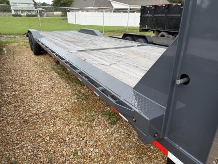 Used 2025 Lamar 102x32 Equipment Trailer