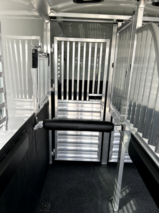 New 2027 4-Star Trailers 2+1 Horse Trailer