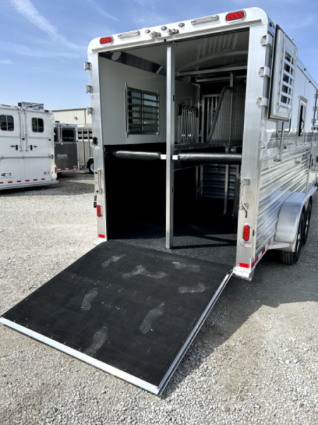 New 2027 4-Star Trailers 2+1 Horse Trailer