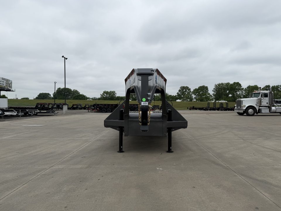 New 2026 Diamond C Trailers FMAX 212 Hydraulic Dovetail 102 x 32