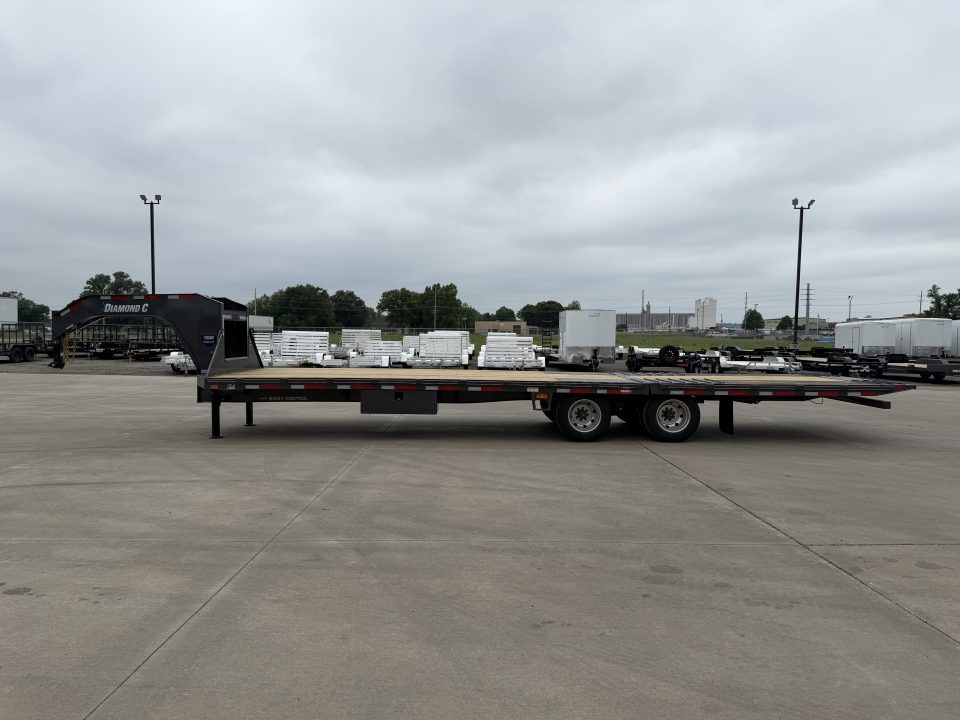 New 2026 Diamond C Trailers FMAX 212 Hydraulic Dovetail 102 x 32