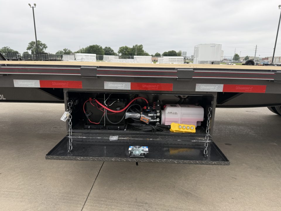 New 2026 Diamond C Trailers FMAX 212 Hydraulic Dovetail 102 x 32