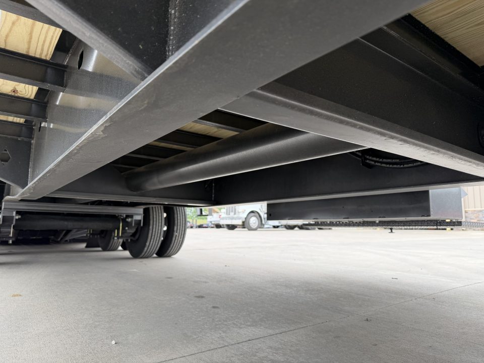 New 2026 Diamond C Trailers FMAX 212 Hydraulic Dovetail 102 x 32