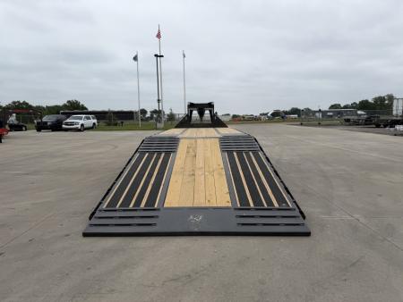 New 2026 Diamond C Trailers FMAX 212 Hydraulic Dovetail 102 x 32