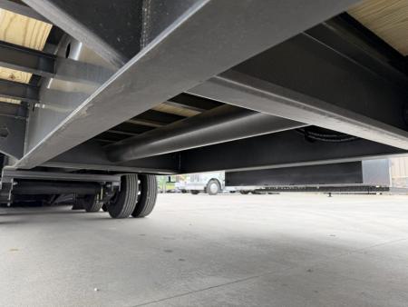 New 2026 Diamond C Trailers FMAX 212 Hydraulic Dovetail 102 x 32
