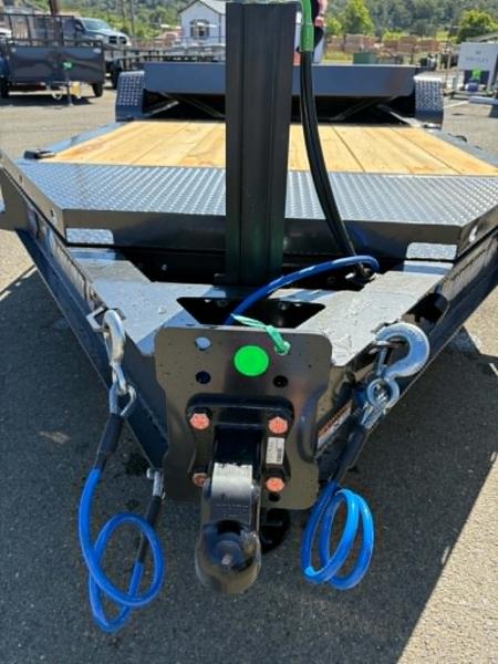 New SALE! SPLIT-TILT 2026 Diamond C Trailers HDT307 82X22 Equipment TRIPLE AXLE 21000 GVWR METALLIC GRAY