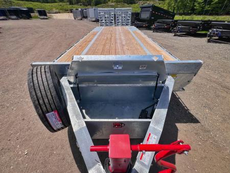 New 2026 Triumph 102X25 Deckover/ Max Wedge Ramps / Galvanized/ Oil Bath hubs/ 20k GVW