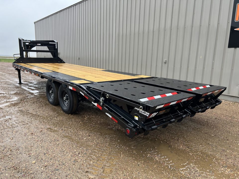 New 2027 PJ Trailers 25' Quest LQ Gooseneck Flatbed Trailer