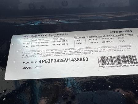 New 2027 PJ Trailers 25' Quest LQ Gooseneck Flatbed Trailer