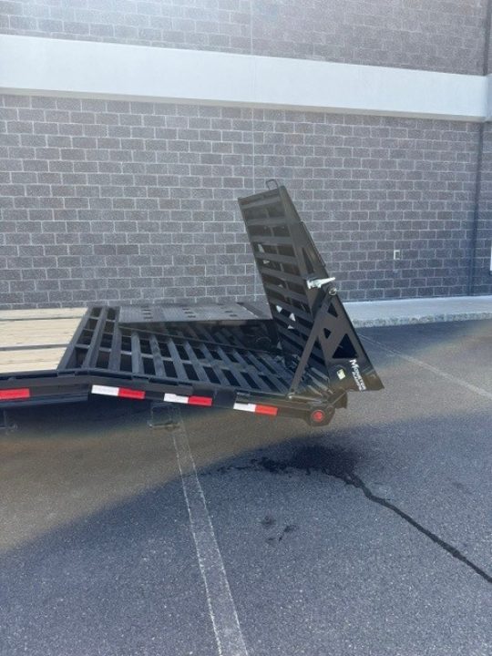 New 2027 PJ Trailers LD40 Equipment Trailer