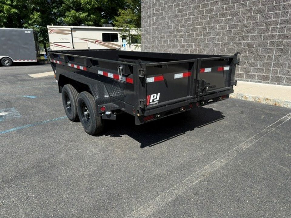 New 2026 PJ Trailers D3122 Dump Trailer