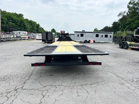 New HillCrest Gooseneck 28+12 Auto Latching Hydraulic Dovetail- 25.9K