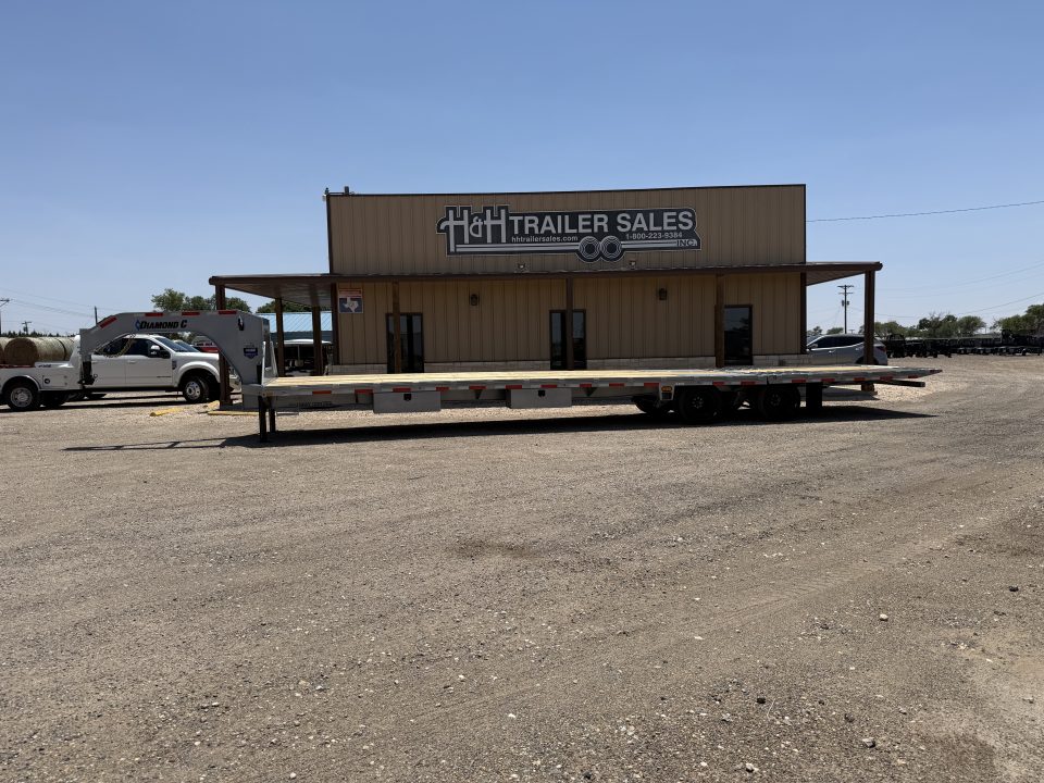 New 2026 Diamond C Trailers FMAX212HDT Flatbed Trailer