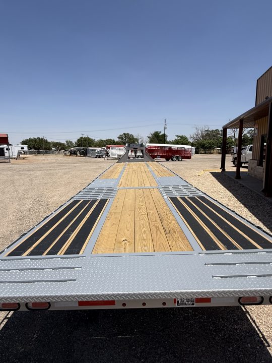New 2026 Diamond C Trailers FMAX212HDT Flatbed Trailer