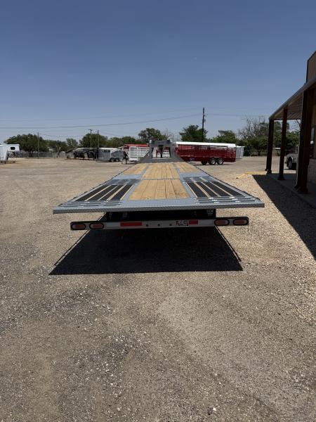 New 2026 Diamond C Trailers FMAX212HDT Flatbed Trailer