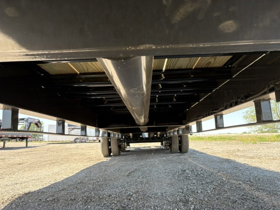New 2026 Buckshot Bolt 32R 102x32ft Deckover Flatbed Trailer 10k axles