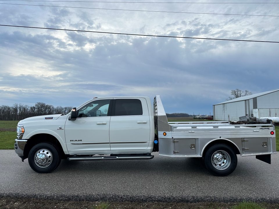 New 2026 Hillsboro 96"x112" Dually Cab & Chassis 4000 Series Truck Bed