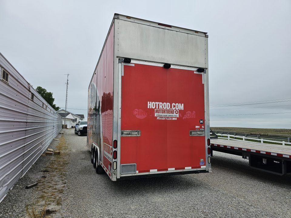 Used 2009 United Expressline 8.5 x 28 21K Enclosed 2-Car Stacker Car / Racing Trailer