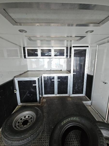 Used 2009 United Expressline 8.5 x 28 21K Enclosed 2-Car Stacker Car / Racing Trailer