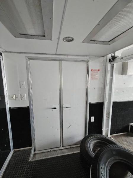 Used 2009 United Expressline 8.5 x 28 21K Enclosed 2-Car Stacker Car / Racing Trailer