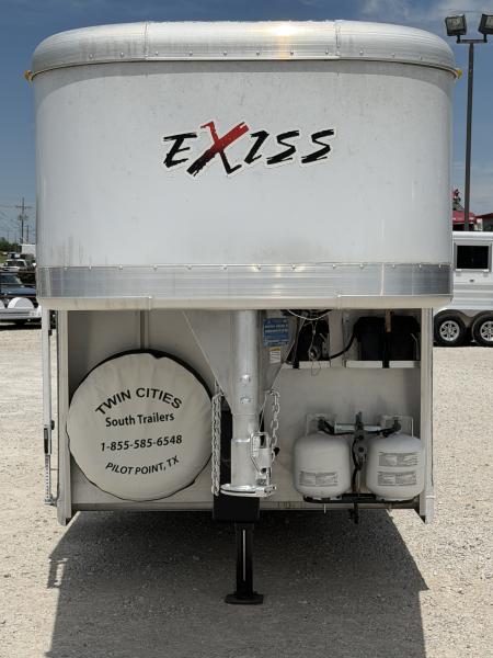 Used 2005 Exiss 3 Horse Gooseneck with 7' Living Quarter