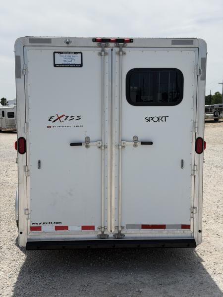 Used 2005 Exiss 3 Horse Gooseneck with 7' Living Quarter