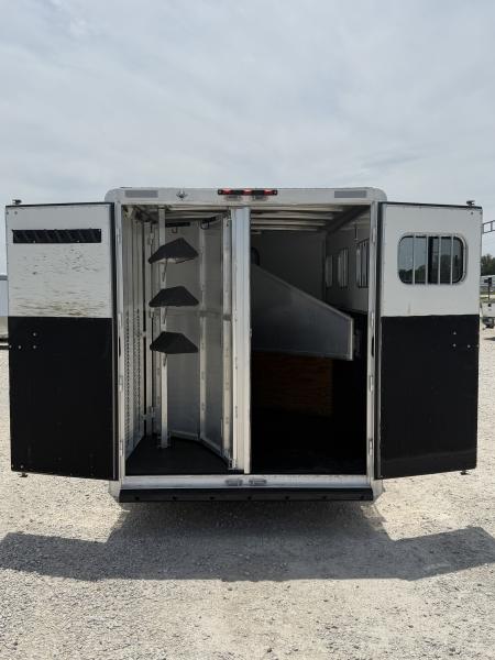 Used 2005 Exiss 3 Horse Gooseneck with 7' Living Quarter