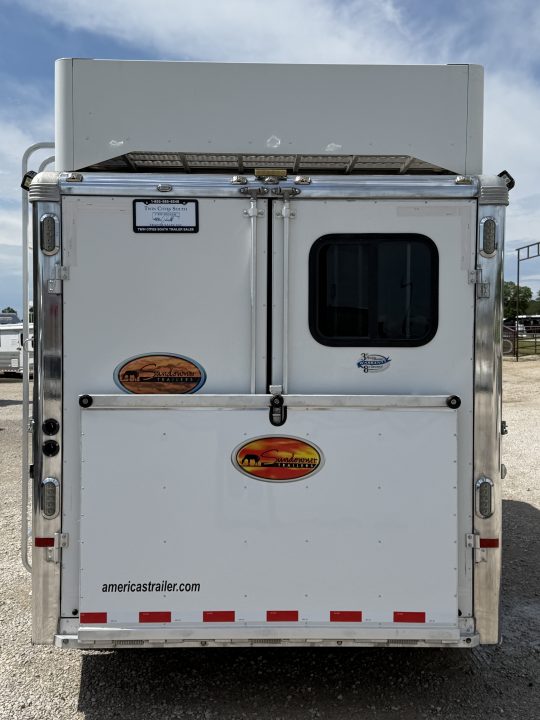 Used 2015 Sundowner 4 Horse Bumper Pull Horse Trailer