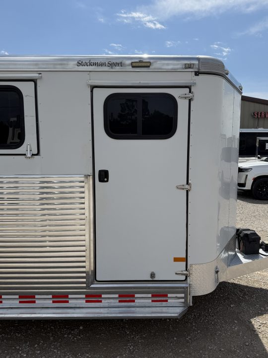 Used 2015 Sundowner 4 Horse Bumper Pull Horse Trailer