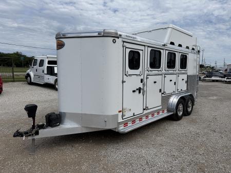 Used 2015 Sundowner 4 Horse Bumper Pull Horse Trailer