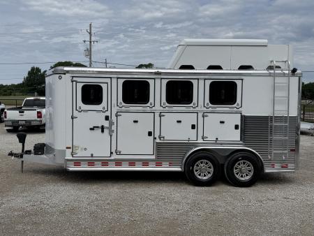 Used 2015 Sundowner 4 Horse Bumper Pull Horse Trailer
