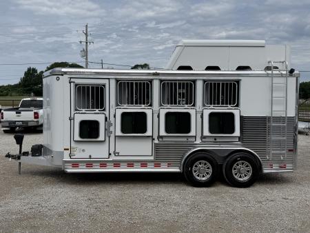 Used 2015 Sundowner 4 Horse Bumper Pull Horse Trailer