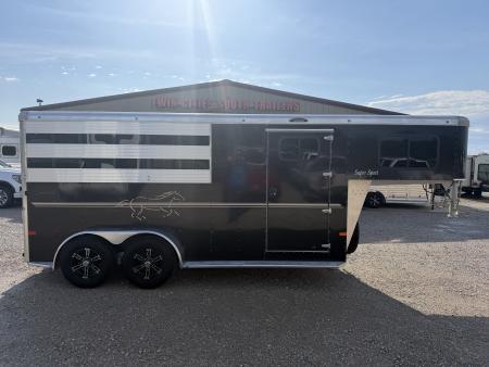 New 2025 Sundowner 3 Horse Gooseneck Horse Trailer