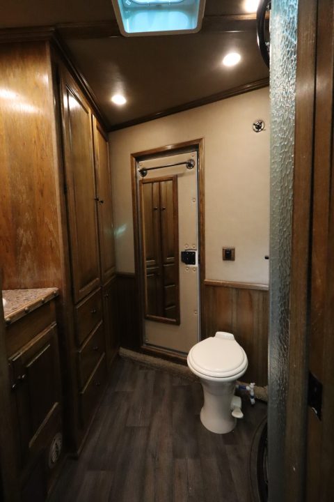 Used 2016 Sundowner 3 Horse LQ Trailer