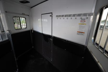 Used 2016 Sundowner 3 Horse LQ Trailer